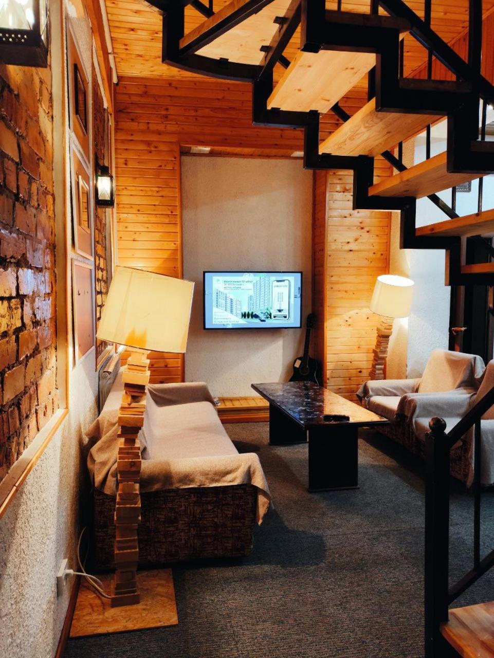 Urban Monkey Tent Hostel & Bar Каракол Экстерьер фото