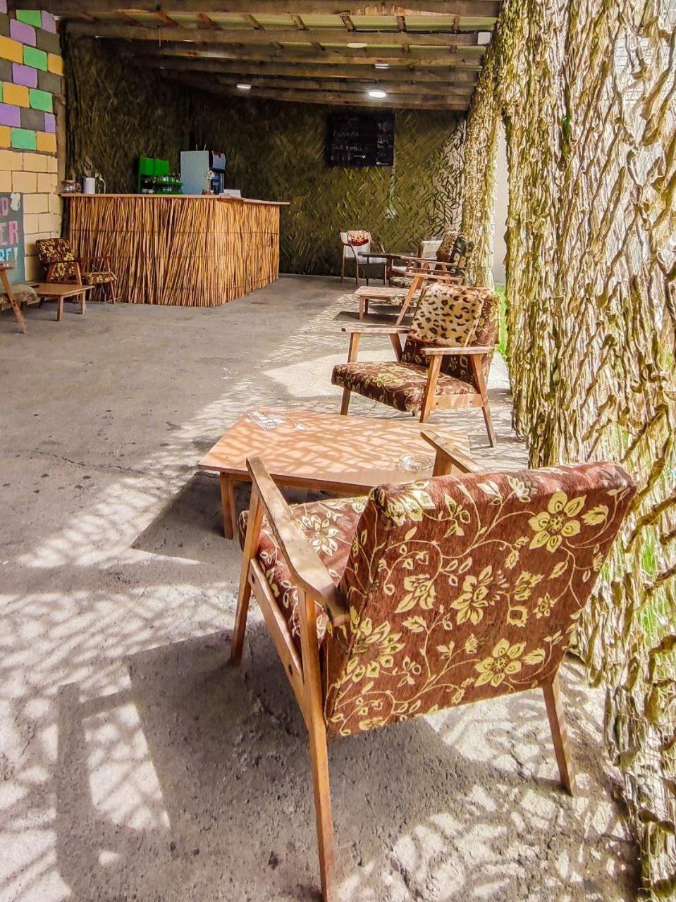 Urban Monkey Tent Hostel & Bar Каракол Экстерьер фото